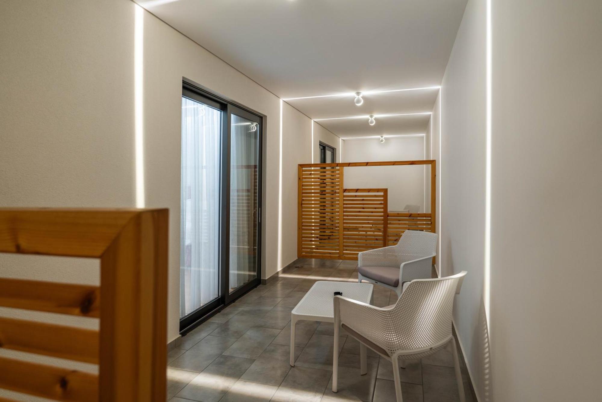 Glow Boutique Hotel & Suites Sarandë Habitación foto